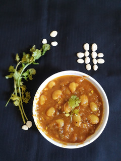 વાલ નું શાક (Val Shak Recipe In Gujarati) રેસીપી મુખ્ય ફોટો