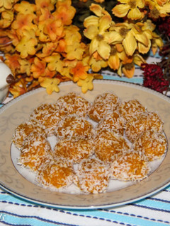 A picture of Instant Mango Coconut Ladoos.