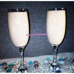 Banana and Dates Shake A picture of Banana and Dates Shake.