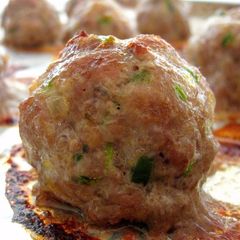 A picture of Chili Lemongrass Meatballs.