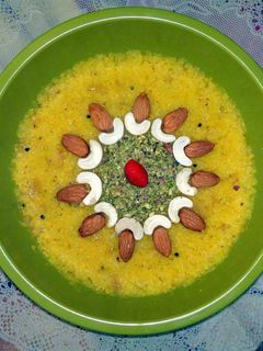 ટોપરા પાક (Topra Paak Recipe In Gujarati) રેસીપી મુખ્ય ફોટો