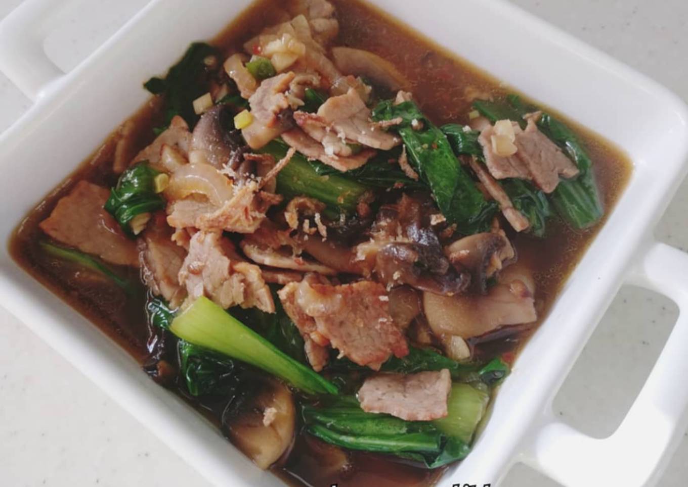 Tumis Pakcoy mix Roast Beef dan Champignon Mashroom