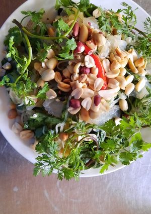 Hình của món Nộm sứa đu đủ.
