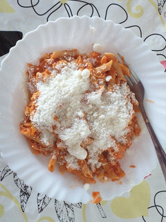 Una foto de Macarrones integrales con atún