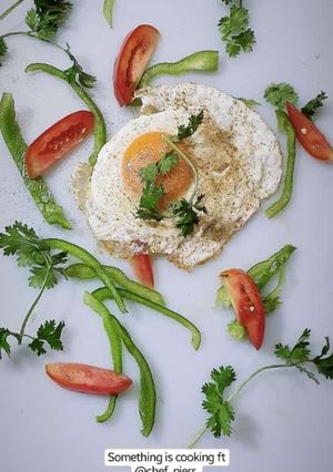 A picture of Perfect sunny side up.