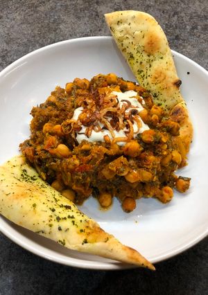 A picture of Chickpea and Spinach Curry #newyearnewyou.