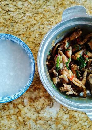 Hình của món Cháo trắng - ếch kho 💚.
