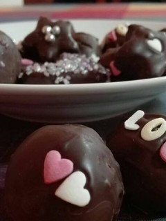 Una foto de Bizcobolas recubiertas de chocolate