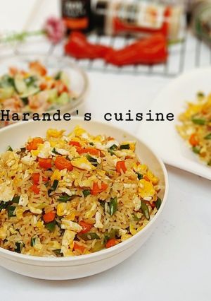 A picture of Chinese fried rice.