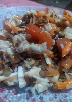 Una foto de Ensalada de lenteja y pechuga. 🍴