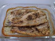 Una foto de pescado congelado al horno