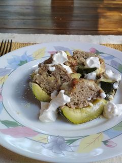 Töltött cukkini recept fotója