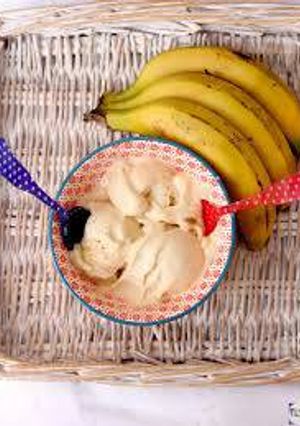 Una foto de Helado muy fácil con 3 ingredientes