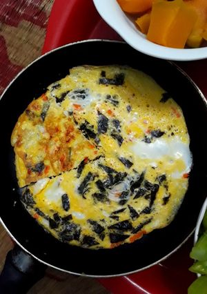 Hình của món Trứng rán rong biển🥚🥕🥕.