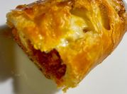 Una foto de canapés de hojaldre