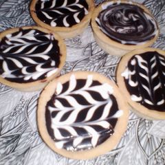 A picture of Chocolate Tarts.
