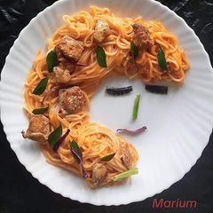A picture of Chicken chowmein.