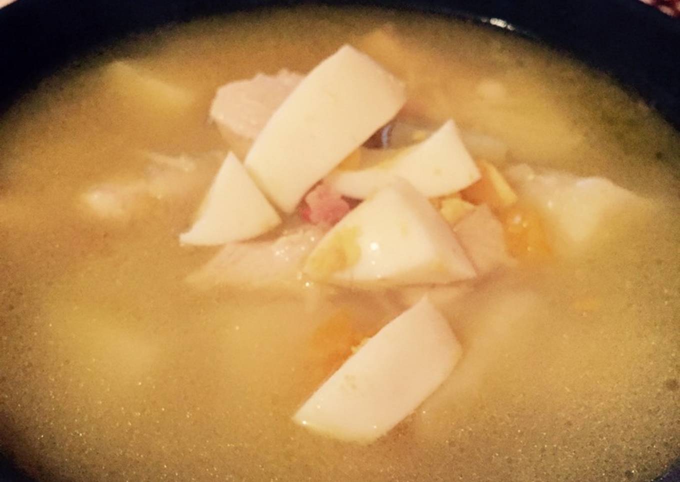 Sopa de Picadillo con pollo, jamón, patatas y huevo