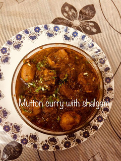 मटन करी शलगम (Mutton curry shalgam recipe in hindi) रेसिपी मुख्य फोटो