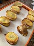 Mini sándwich de carne con base de patatas