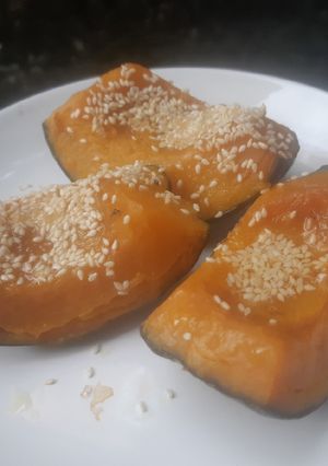 รูปของ ฟักทองอบเนย ไมโครเวฟ + เตาอบลมร้อน Sesame &Butter Roasted 🎃
