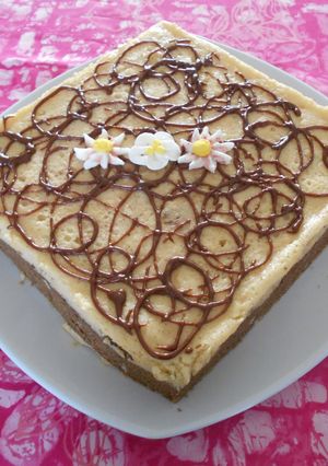 Una foto de Pastel de queso y brownie