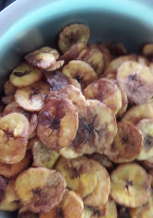 நேந்திரம் சிப்ஸ் (Nenthram chips recipe in tamil) செய்முறை முக்கிய புகைப்படம்