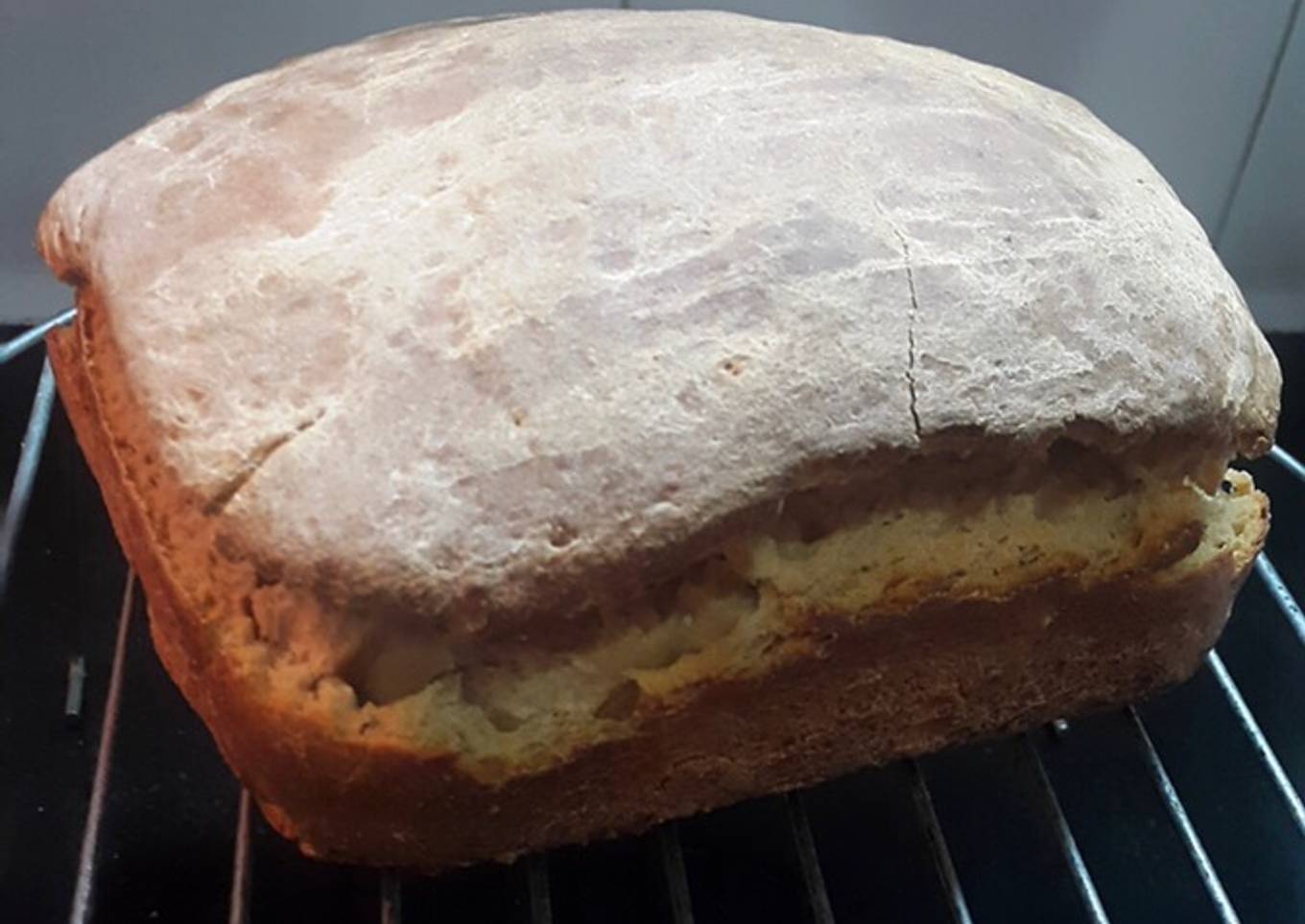 Homemade buns with porridge