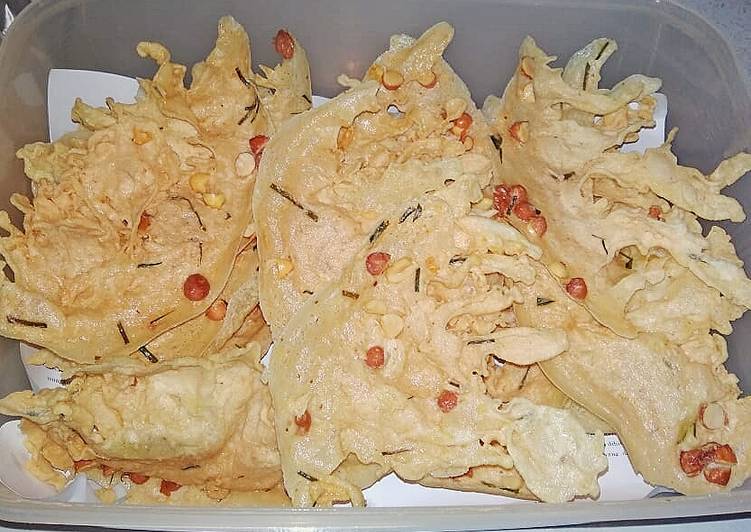 Rempeyek kacang tanah