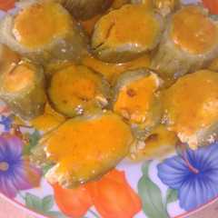 รูปของ Rolade pare isi tahu telor saus kuah kari.