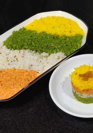 A picture of Rainbow pulao jain with natural colors.