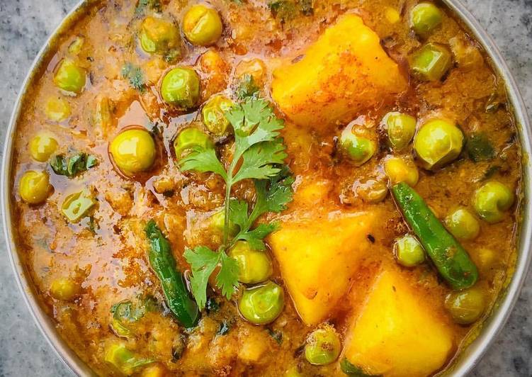 Step-by-Step Guide to Prepare Award-winning Aloo matar