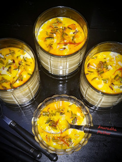 केसर पिस्ता खीर (kesar pista kheer recipe in Hindi) रेसिपी मुख्य फोटो