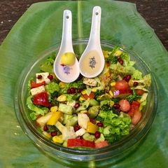 A picture of Exotic Salad.