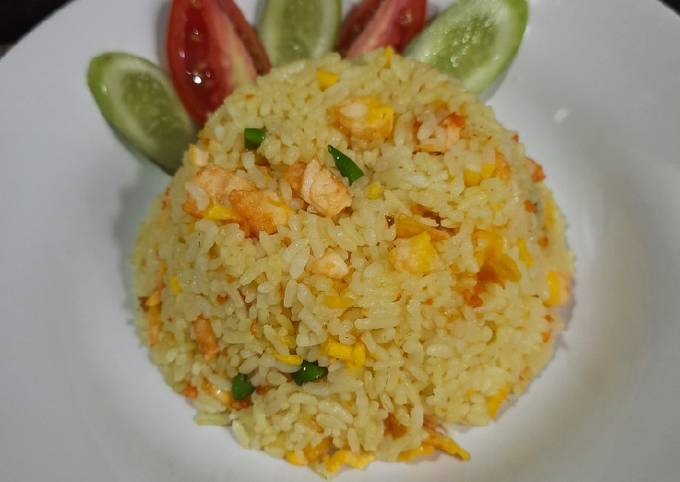 Resep Nasi  Kuning  Goreng Kencur oleh Novi R Cookpad