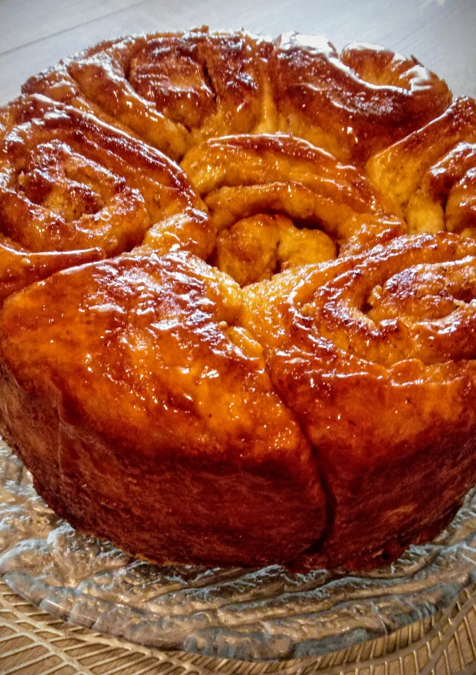 Karamellàs-diós rózsakalàcs recept fotója