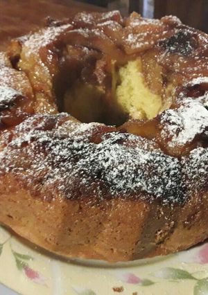 Una foto de Torta invertida rápida de peras y manzanas !