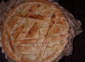 Una foto de Kuchen de Manzana PanchA ~🥧🍏~