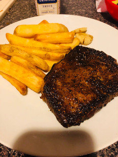 A picture of Cast iron rib eye steak.