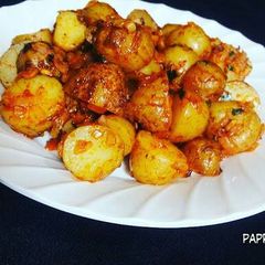 A picture of Paprika Potatoes.