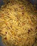 Spaghetti aglio e olio simple!