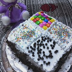 A picture of Eggless vanilla cake.
