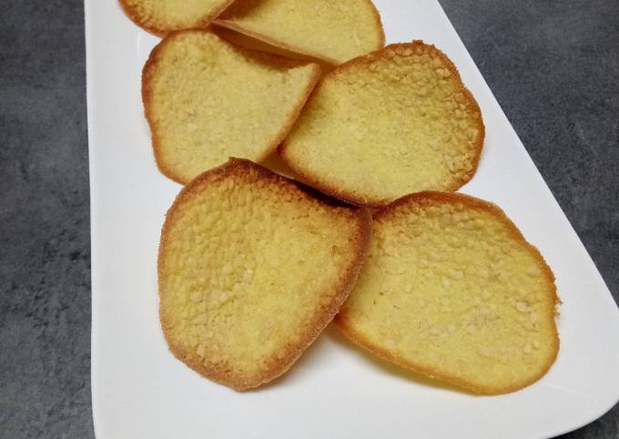 Steps to Make Tuiles aux amandes