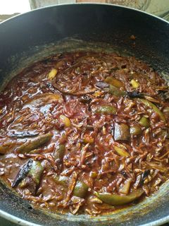 பொரிச்சகத்திரிக்காய் கருவாடு கிரேவி(dry fish brinjal gravy recipe in tamil) செய்முறை முக்கிய புகைப்படம்