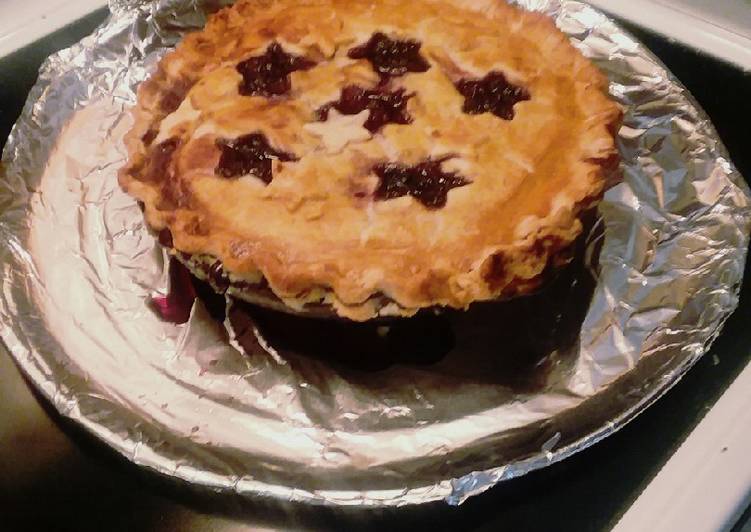 Recipe of Appetizing BlackBerry pie