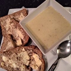 A picture of Celery cauliflower cheese soup.