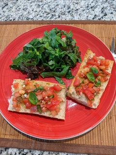 Una foto de Bruschetta tradicional
