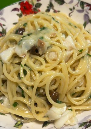 Foto di Spaghetti in padella 77 olive e baccalà