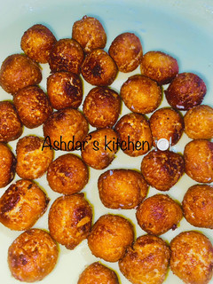 A picture of Milk balls (gullisuwa).