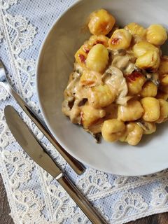 Gnocchi in Champignon-Rahm-Sauce Rezepthauptbild
